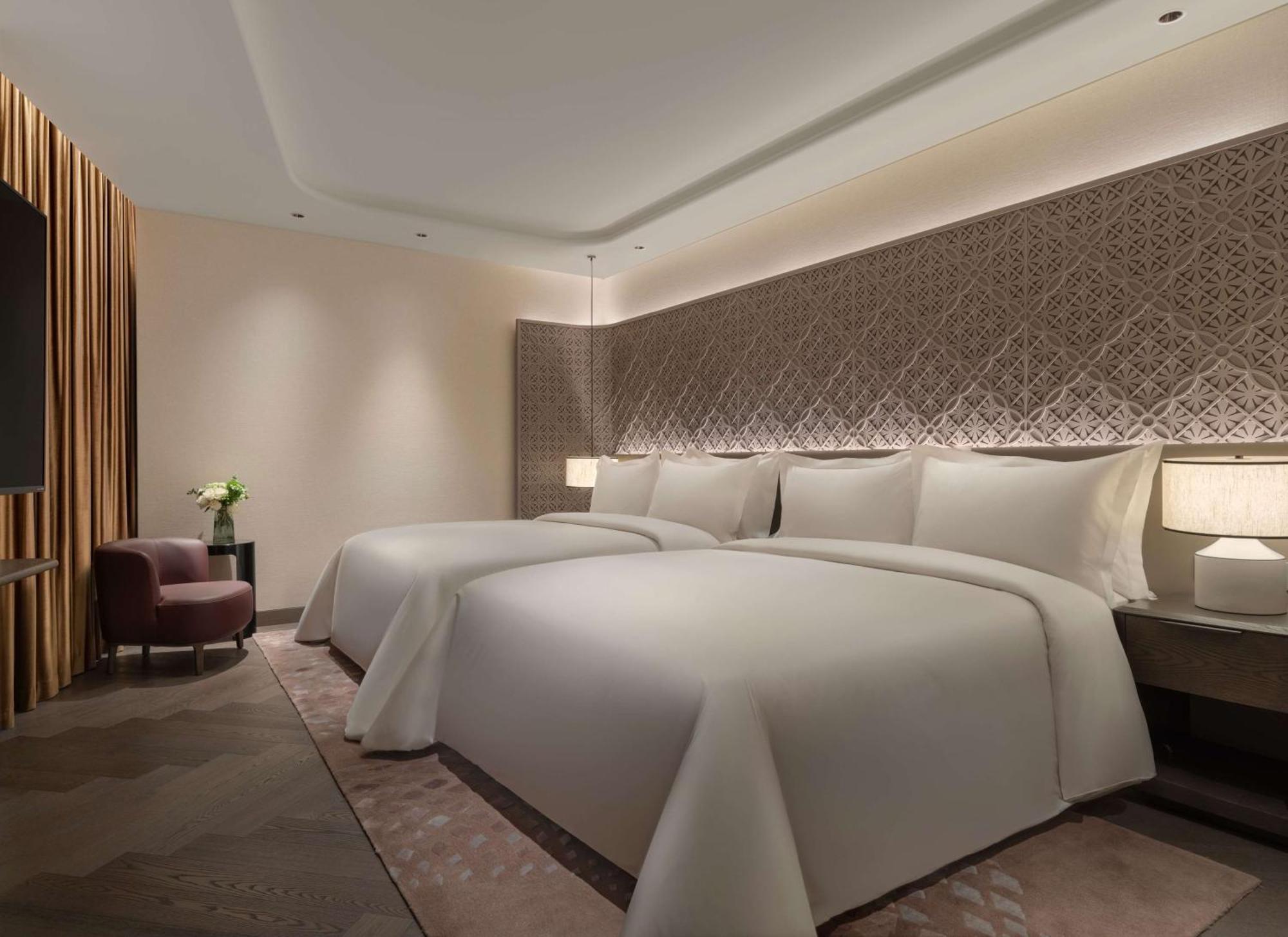 Conrad Urumqi Bagian luar foto
