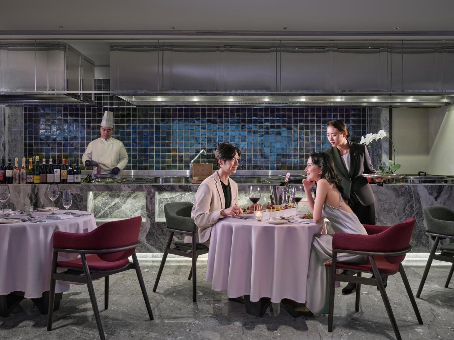 Conrad Urumqi Bagian luar foto