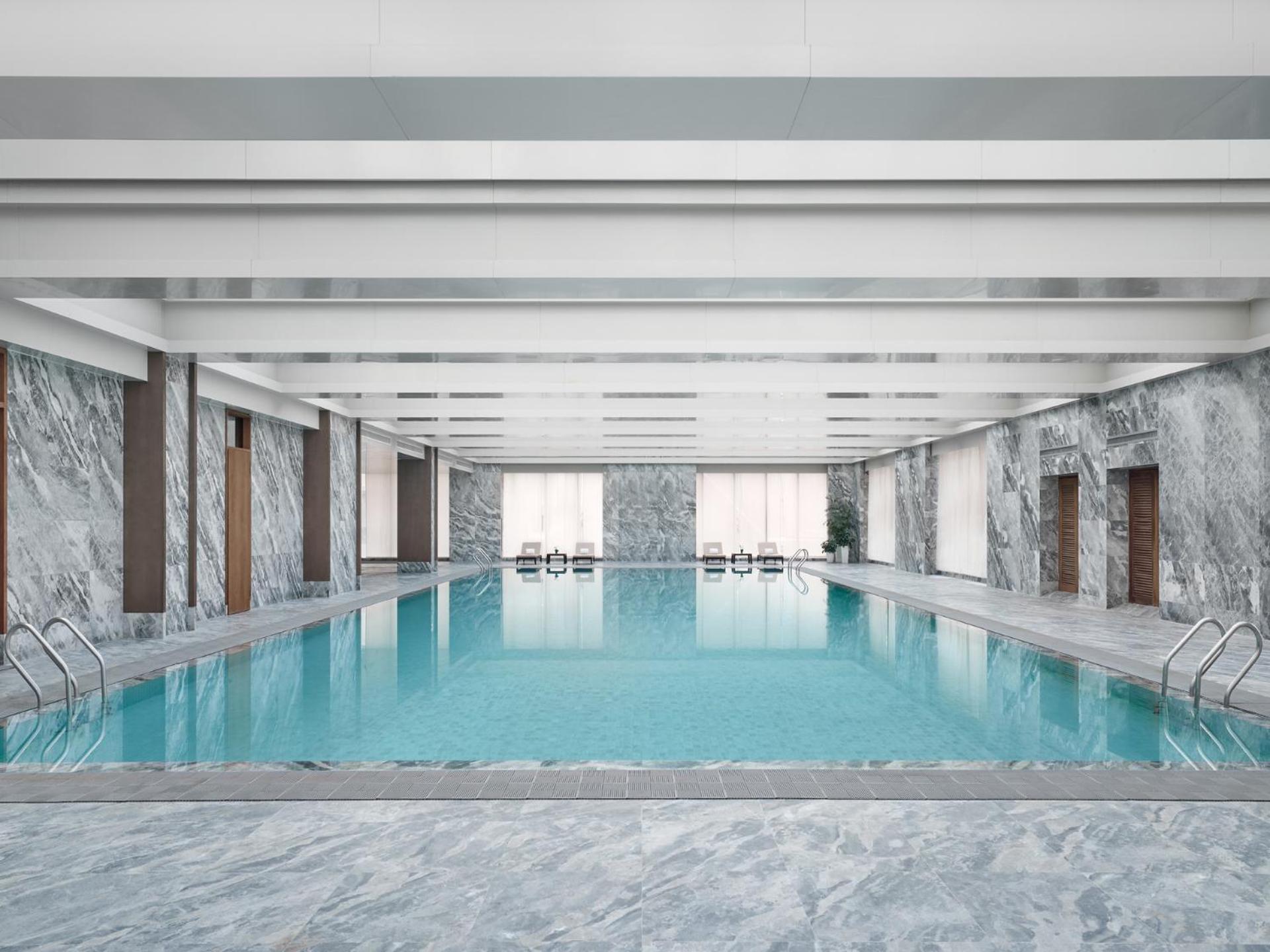 Conrad Urumqi Bagian luar foto
